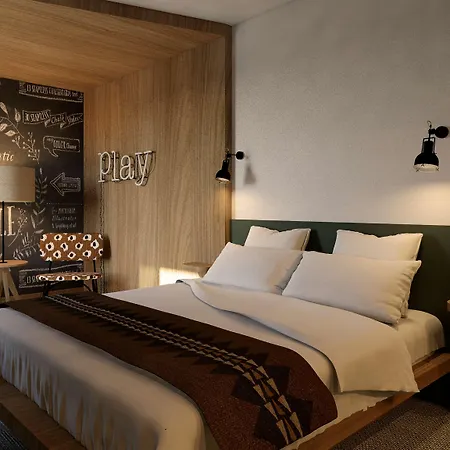 Se Catedral Porto, Tapestry Collection By Hilton 4* Oporto