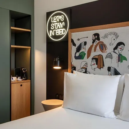 Se Catedral Porto, Tapestry Collection By Hilton Hotell Oporto