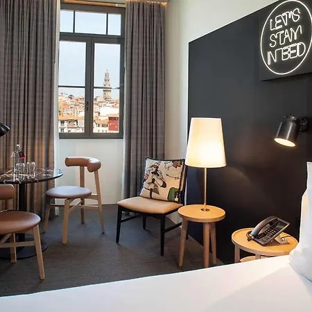 Se Catedral Porto, Tapestry Collection By Hilton 4* Oporto