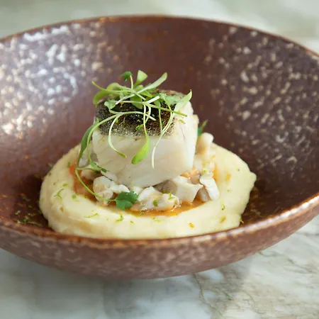 Se Catedral Porto, Tapestry Collection By Hilton Hotell