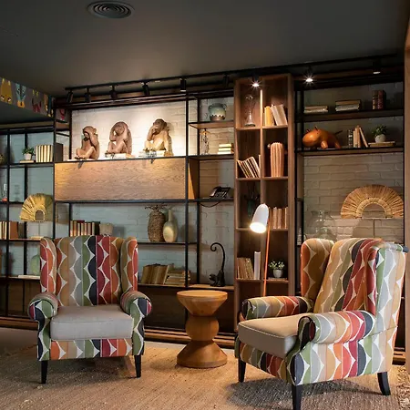 Se Catedral Porto, Tapestry Collection By Hilton
