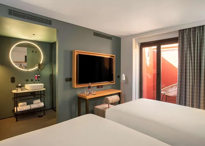 Se Catedral Porto, Tapestry Collection By Hilton 포르투