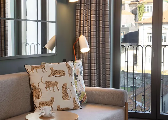 Se Catedral Porto, Tapestry Collection By Hilton 호텔 포르투