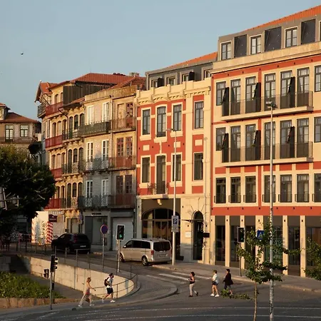 Se Catedral Porto, Tapestry Collection By Hilton 4* Porto
