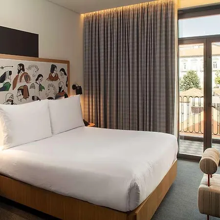 Se Catedral Porto, Tapestry Collection By Hilton Porto