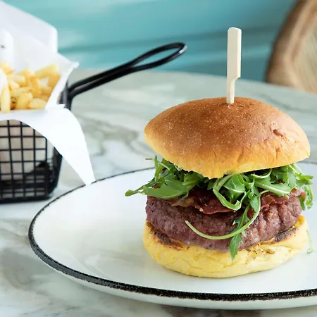 Se Catedral Porto, Tapestry Collection By Hilton Hotel