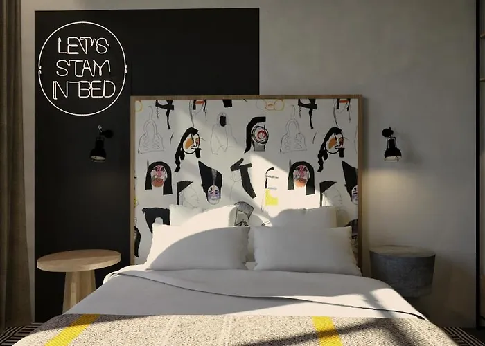 Se Catedral Porto, Tapestry Collection By Hilton Otel Porto