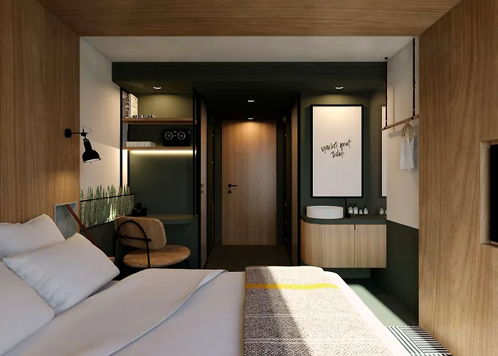 Se Catedral Porto, Tapestry Collection By Hilton Otel