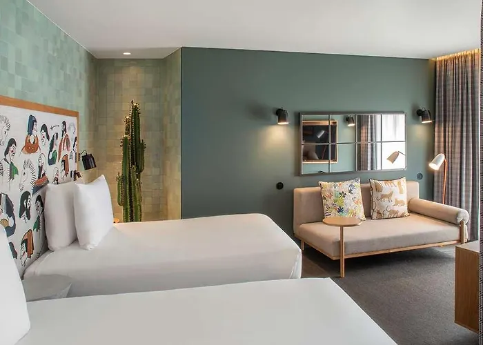 Otel Se Catedral Porto, Tapestry Collection By Hilton Porto