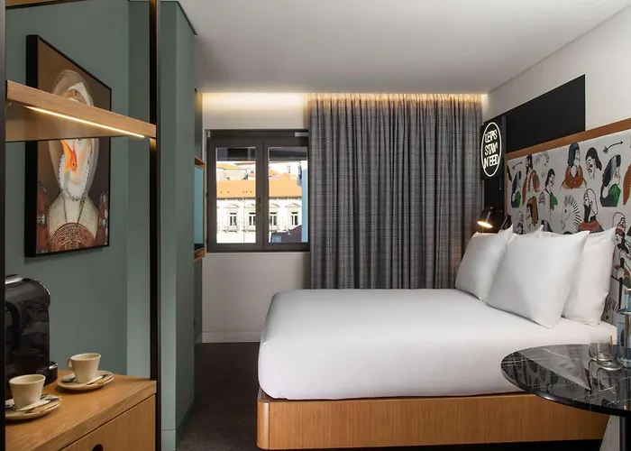 Se Catedral Porto, Tapestry Collection By Hilton Otel Porto