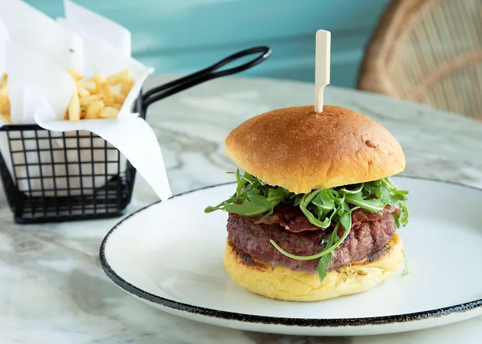 Se Catedral Porto, Tapestry Collection By Hilton Hotel